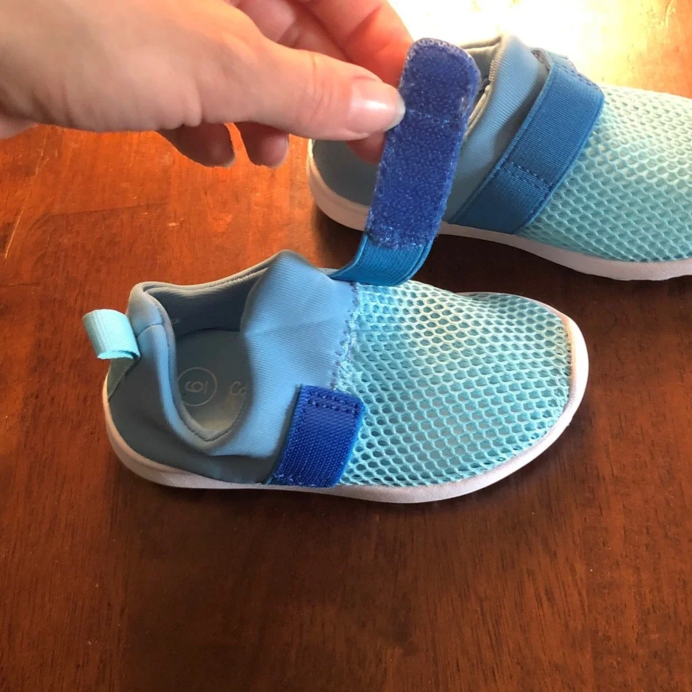 🍄 Cat & Jack Baby Mesh Water Shoes with Elastic Strap